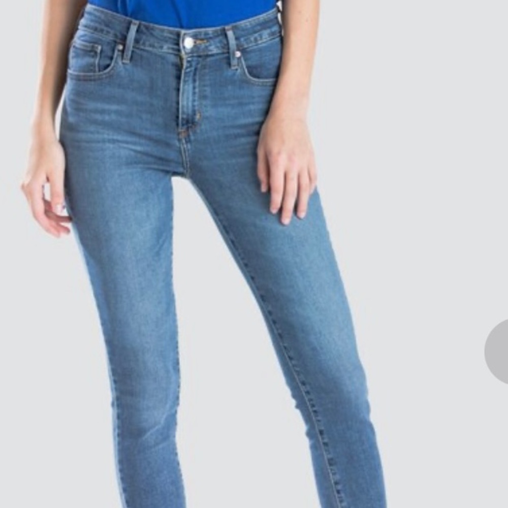 Levi’s high rise skinny ankle jeans